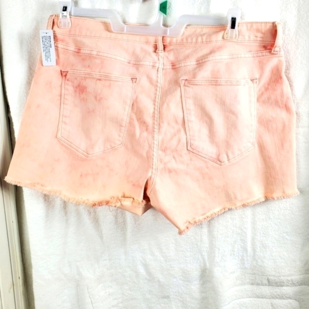 Arizona jean Short tye dye Salmon Size 17 NWTG - Picture 6 of 16
